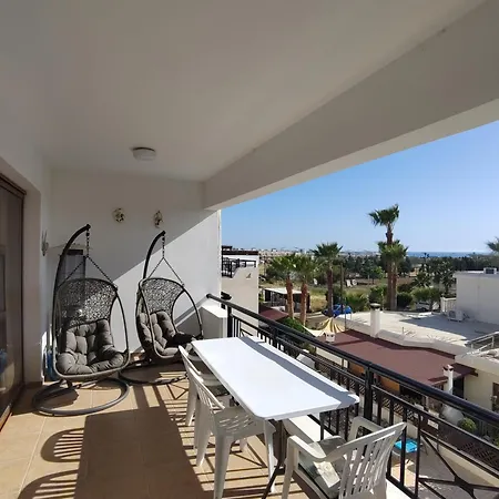 Othello With Pool, Balcony, Rooftop & 800 M To Sandy On Foot *