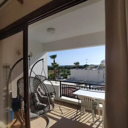 Othello With Pool, Balcony, Rooftop & 800 M To Sandy On Foot *